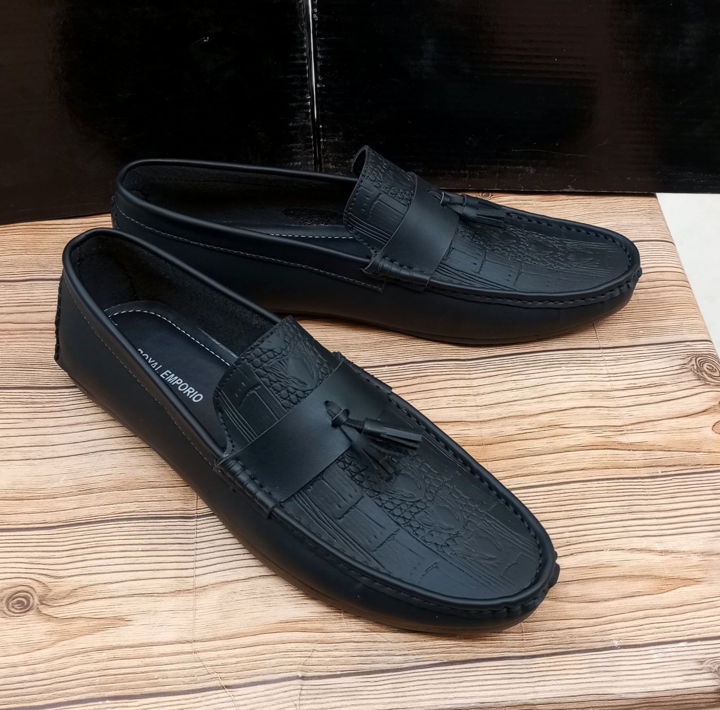 CROCODILE SKIN STYLE TASSEL LOAFERS FOR MEN