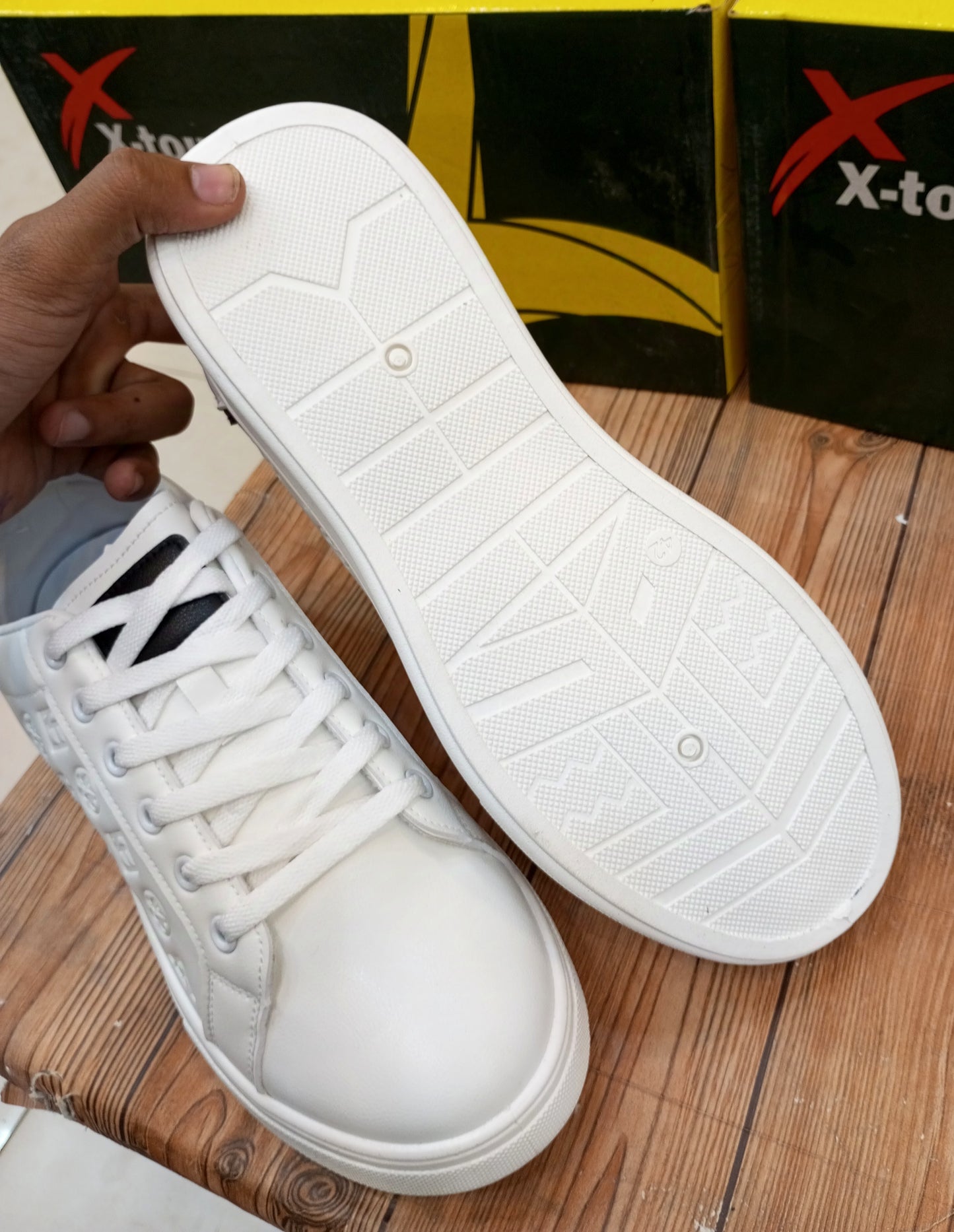 ORIGINAL XTOUCH PURE WHITE CAUSAL AND PARTYWEAR SNEAKERS FOR MEN