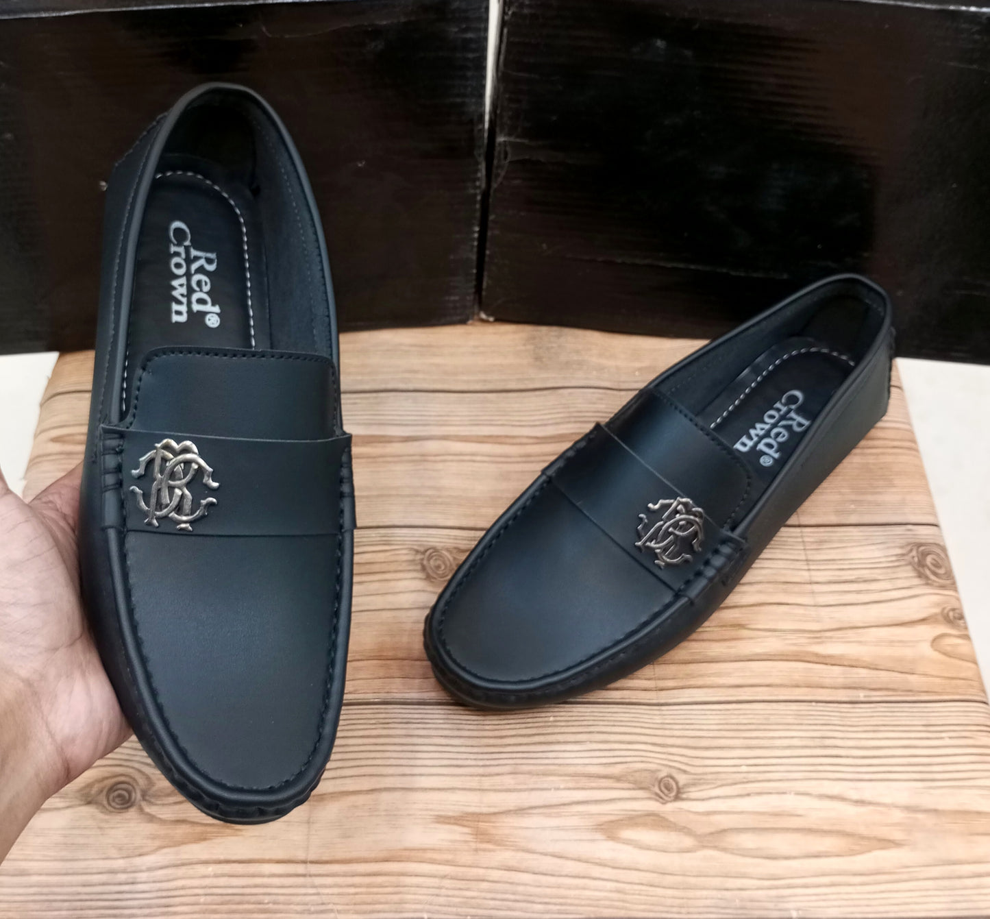 SIMPLE DECENT CASUAL AND PARTYWEAR SHOES FOR MEN