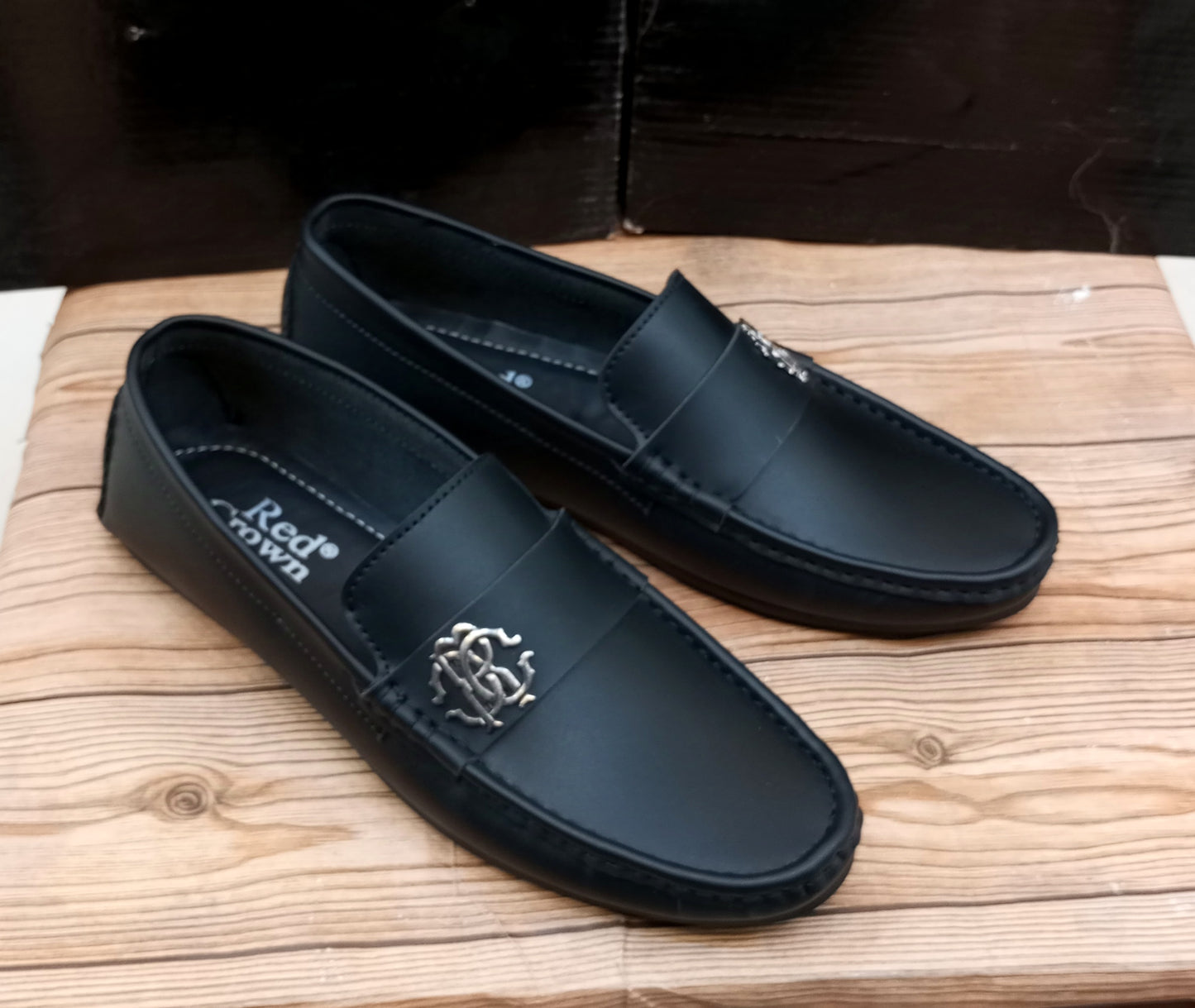 SIMPLE DECENT CASUAL AND PARTYWEAR SHOES FOR MEN