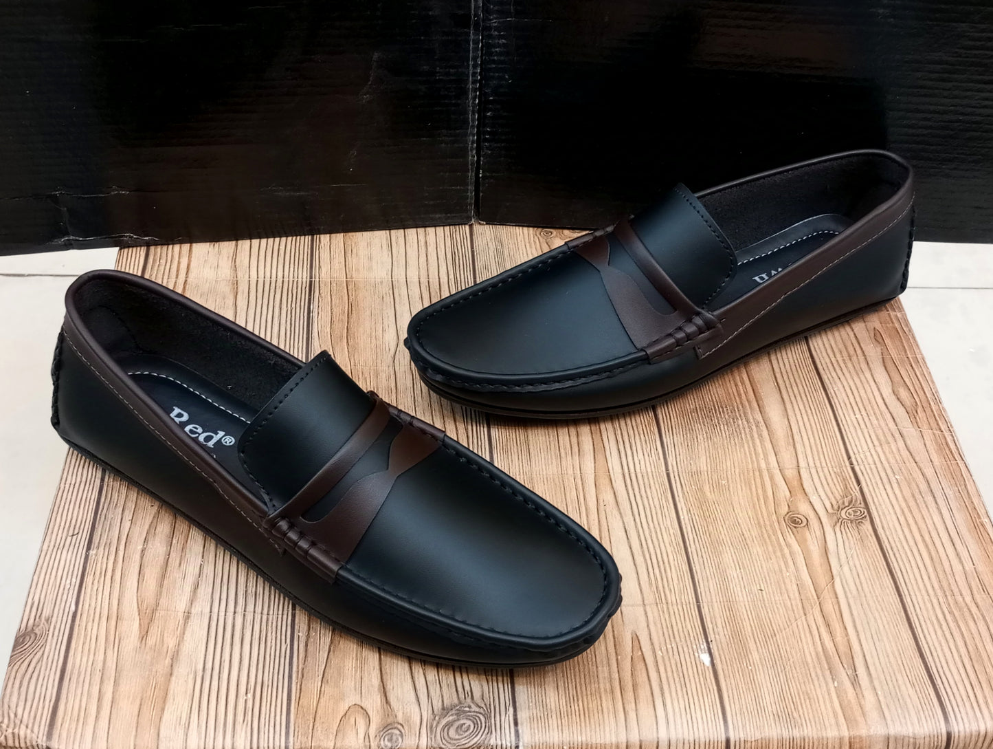 PREMIUM QUALITY RED CROWN'S CASUAL AND PARTYWEAR LOAFERS FOR MEN