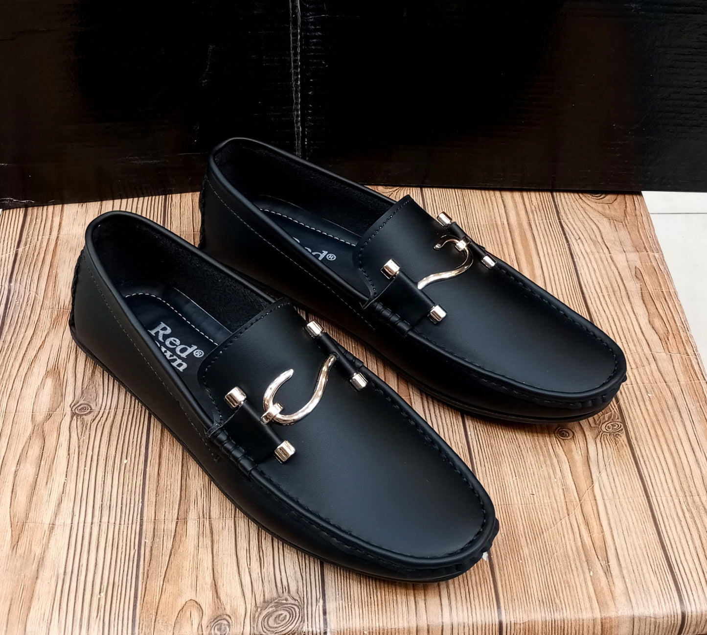 PREMIUM QUALITY RED CROWN'S CASUAL AND PARTYWEAR LOAFERS FOR MEN
