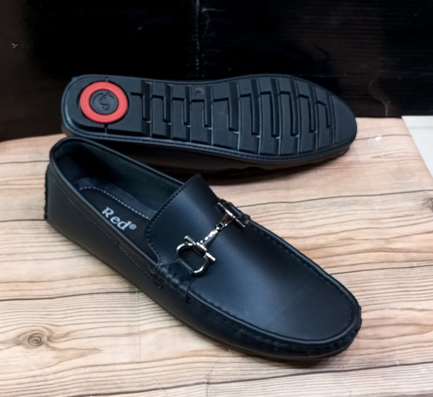 PREMIUM QUALITY CASUAL AND PARTYWEAR LOAFERS FOR MEN