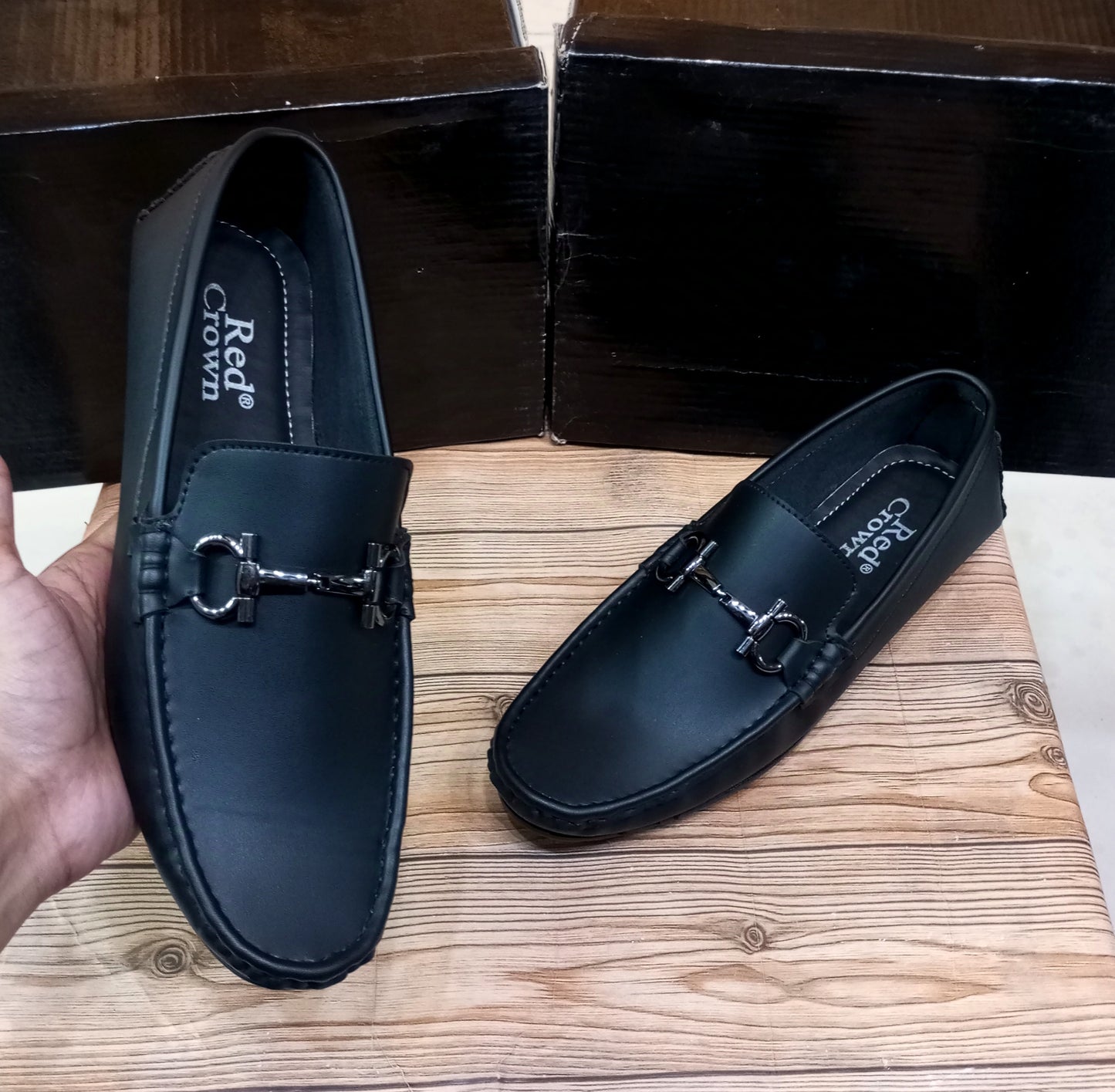 PREMIUM QUALITY CASUAL AND PARTYWEAR LOAFERS FOR MEN