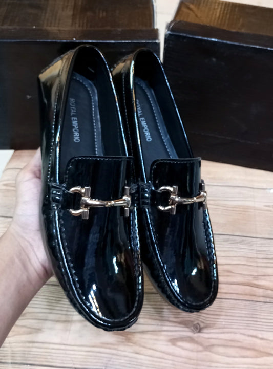 PREMIUM QUALITY SHINING LEATHER LOAFERS FOR MEN