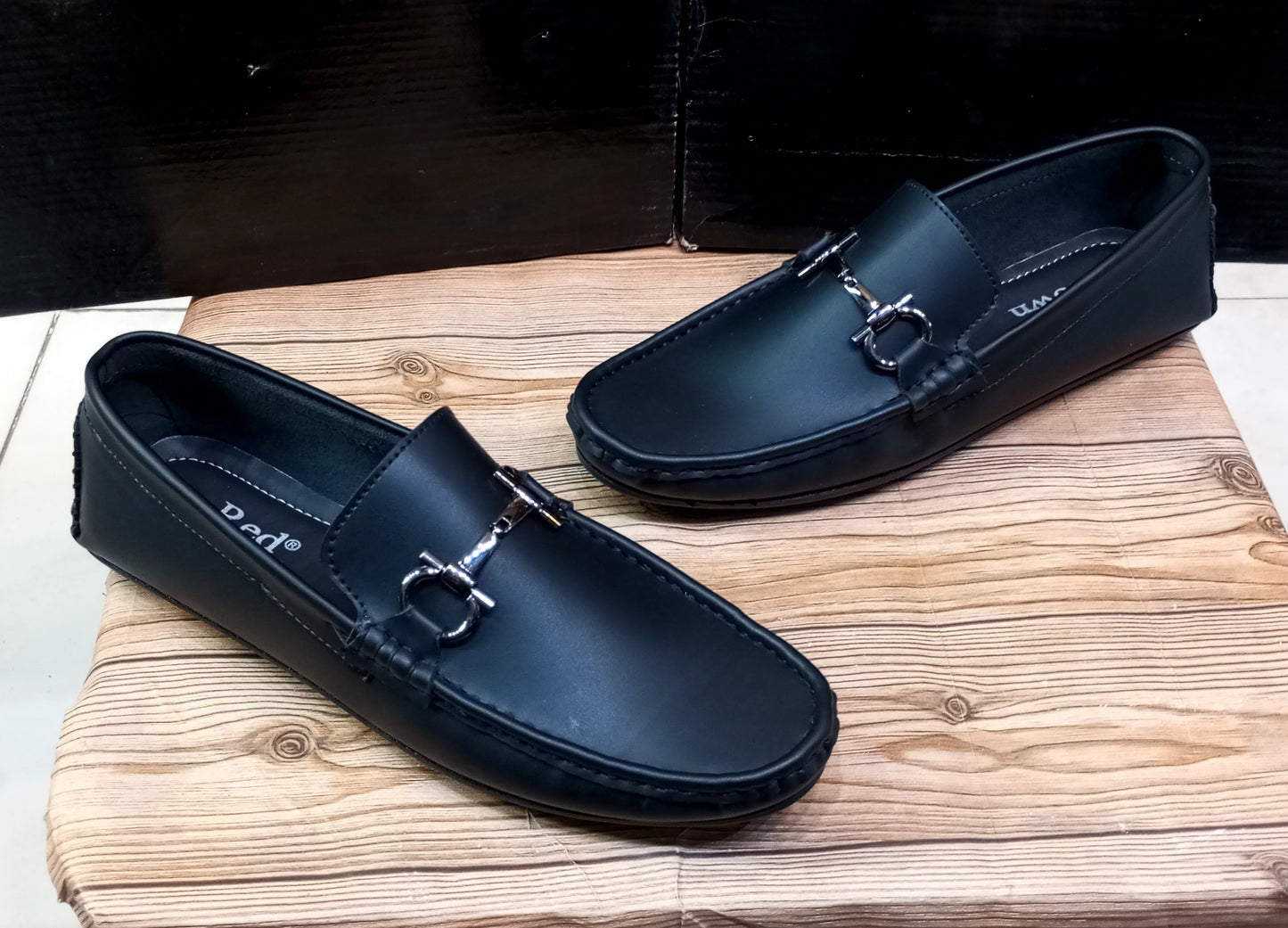 PREMIUM QUALITY CASUAL AND PARTYWEAR LOAFERS FOR MEN