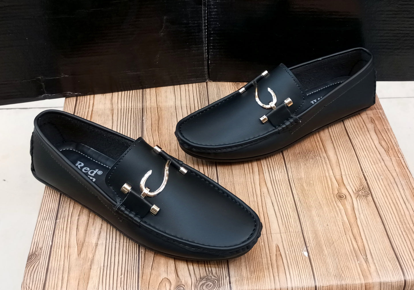 PREMIUM QUALITY RED CROWN'S CASUAL AND PARTYWEAR LOAFERS FOR MEN