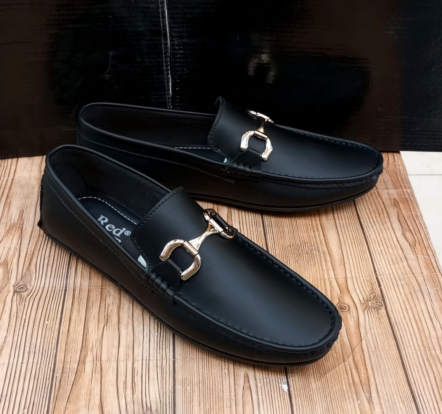PREMIUM QUALITY RED CROWN'S CASUAL AND PARTYWEAR LOAFERS FOR MEN